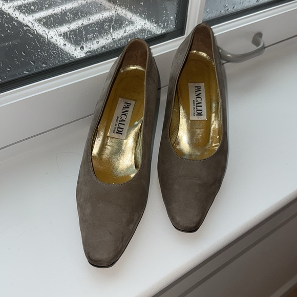 Taupe Suede Pancaldi “Made in Italy” Heels - Size 37.5B - Picture 6 of 7